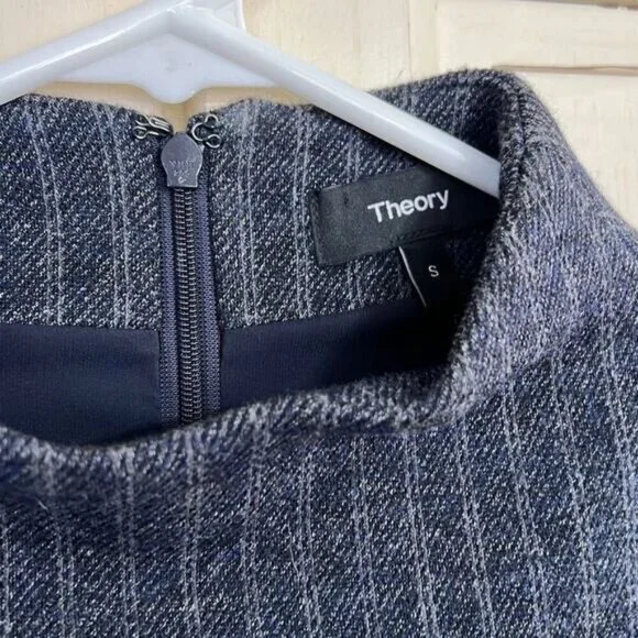 Theory size small navy pin stripe wool blend sweater top blouse - Picture 2 of 4